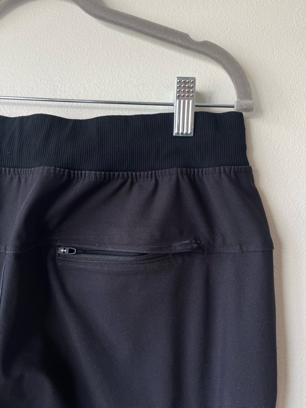 Lululemon ABC Jogger 30"
Black - Picture 10 of 13